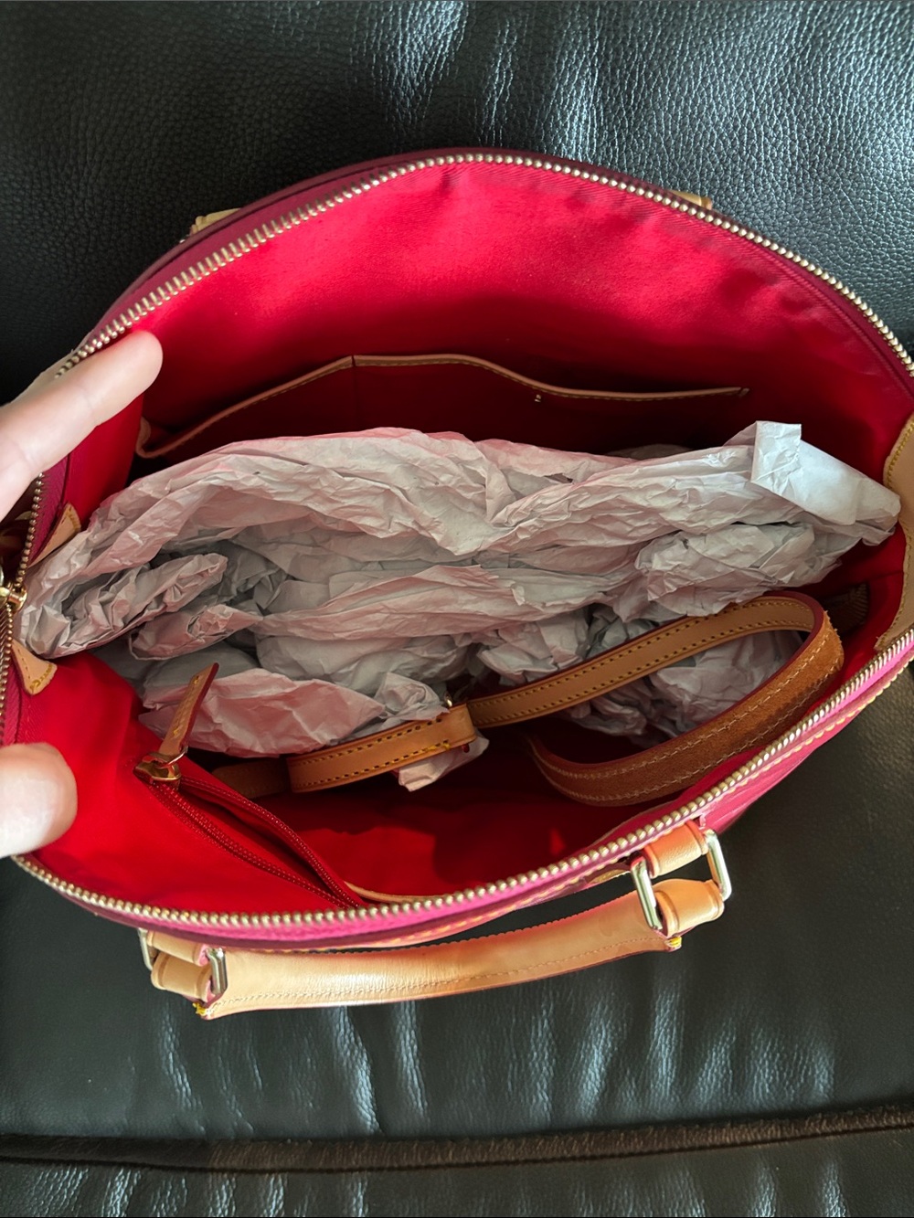 Dooney & Burke Hot Pink Patent Purse With Tan Trim - Picture 9 of 14